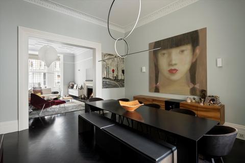 4 bedroom flat for sale, Queen's Gate Place, South Kensington, London, SW7