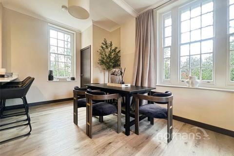 3 bedroom apartment for sale, White Cross Place, Wellesley, Aldershot