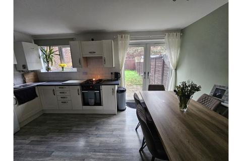 3 bedroom semi-detached house for sale, Frensham Drive, Milton Keynes, MK2