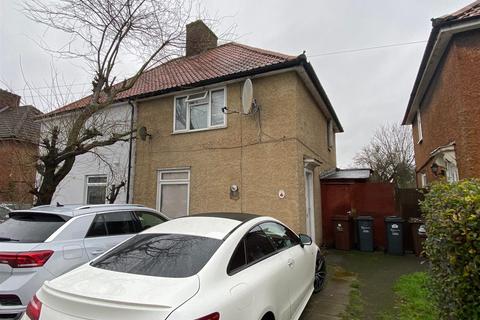 3 bedroom end of terrace house for sale, Hunters Hall Road, Dagenham