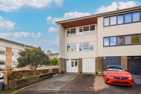4 bedroom end of terrace house for sale, Rosehill Walk, Tunbridge Wells