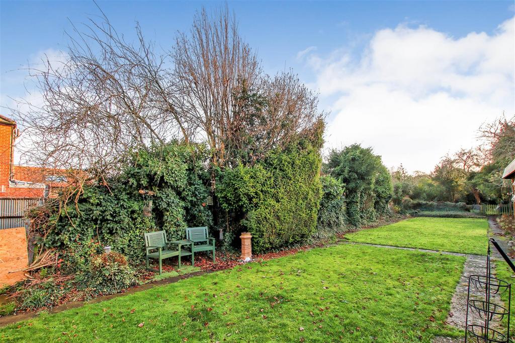 Garden Roseford 2.jpg