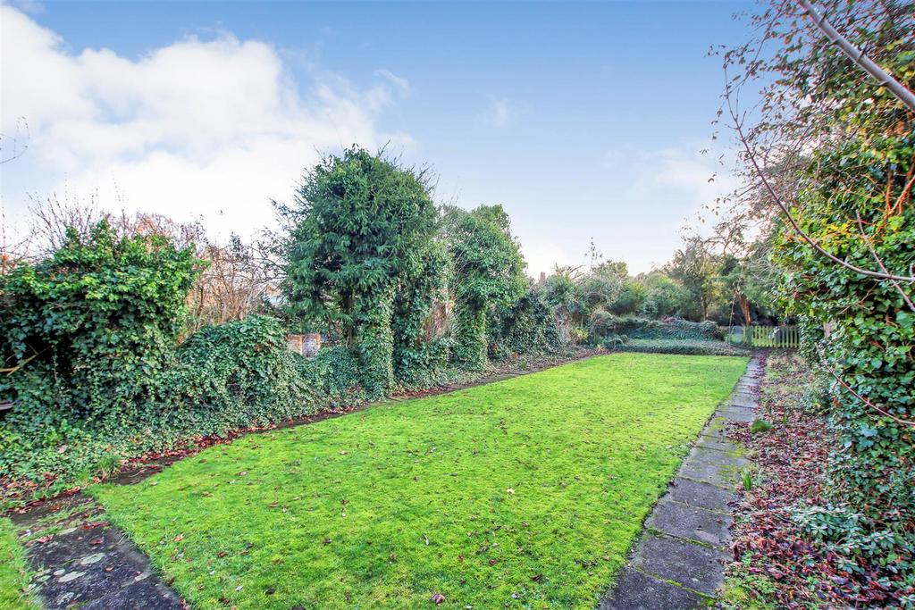Garden Roseford 1.jpg