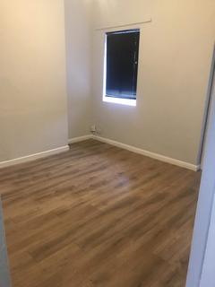 2 bedroom terraced house to rent, Bute Street