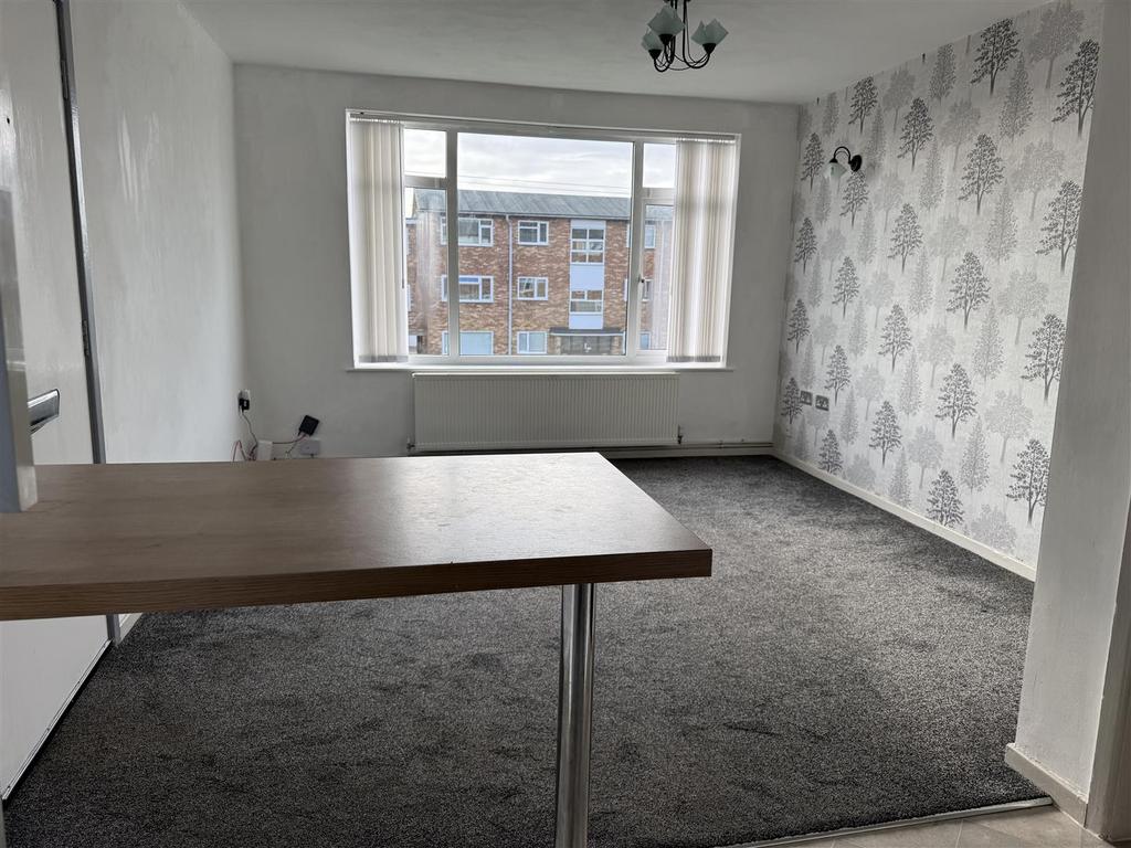 Lounge Dining Room