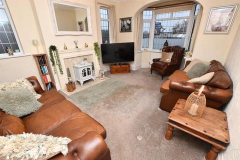 3 bedroom detached bungalow for sale, Springfield Road, Grimsby DN33