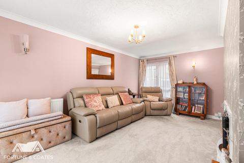 3 bedroom terraced house for sale, Old Orchard, Harlow