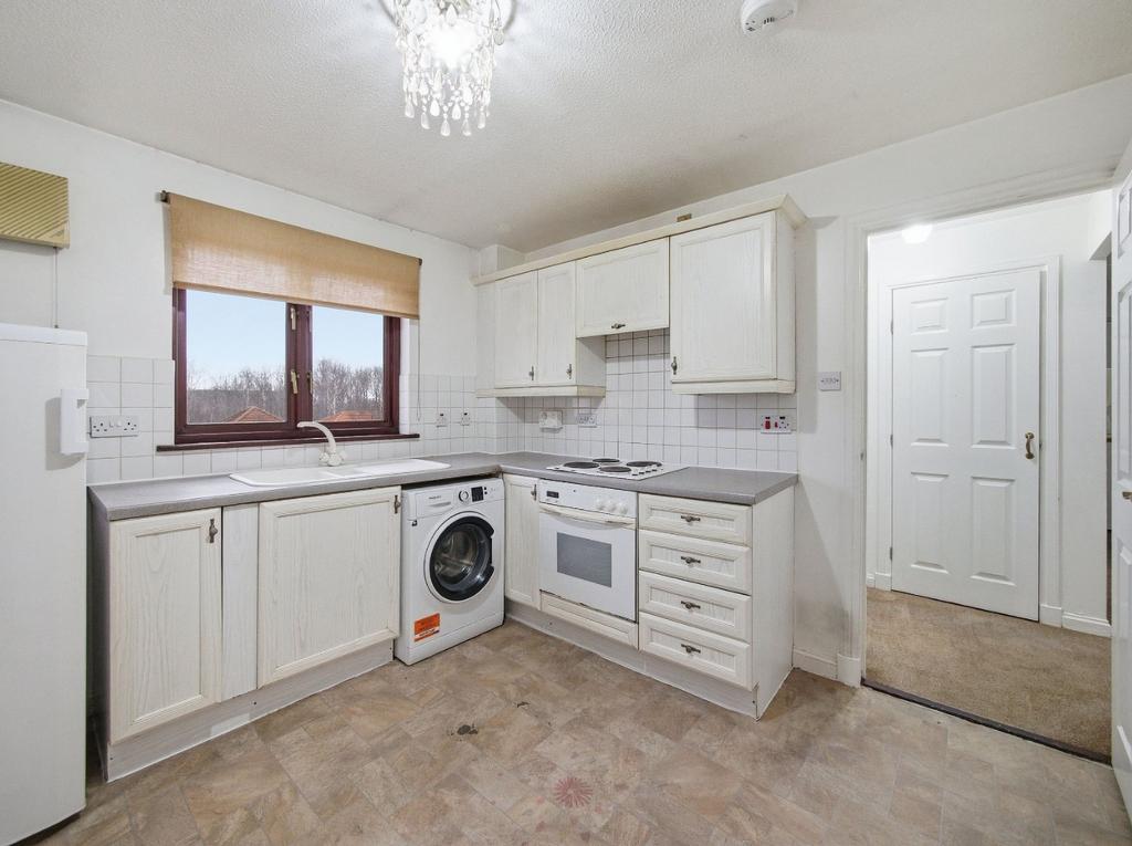 2 bedroom flat for sale - Photo 13
