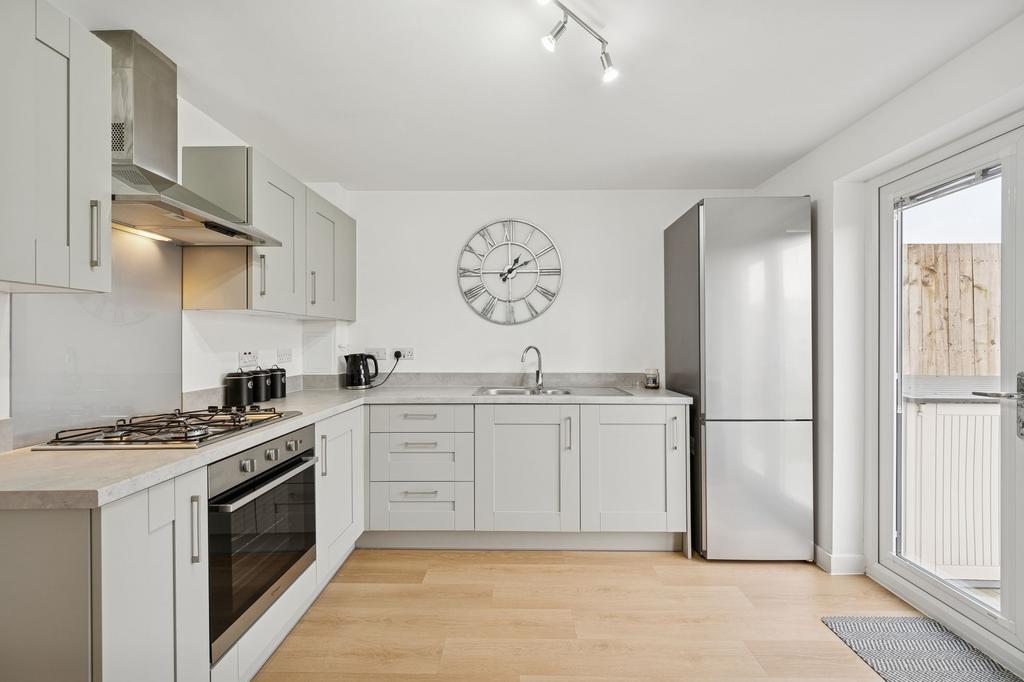 Kitchen/ Dining Area
