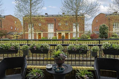 undefined, Fraser Gardens, Winchester, Hampshire, SO22