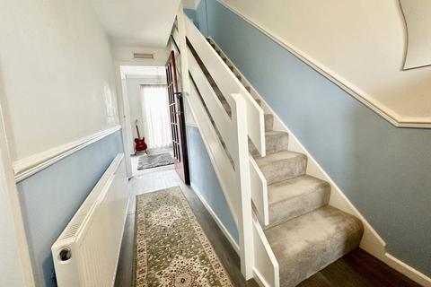 3 bedroom end of terrace house for sale, Hibberd Way, Bournemouth, BH10