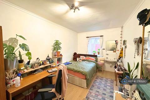 undefined, Beaufort Road, Kingston Upon Thames, KT1