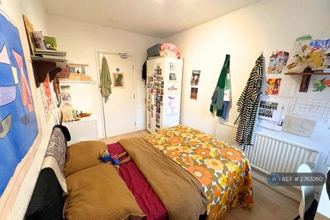 5 bedroom flat to rent, Beaufort Road, Kingston Upon Thames, KT1