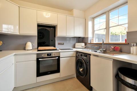 3 bedroom semi-detached house for sale, Vincent Place, Ashford TN24