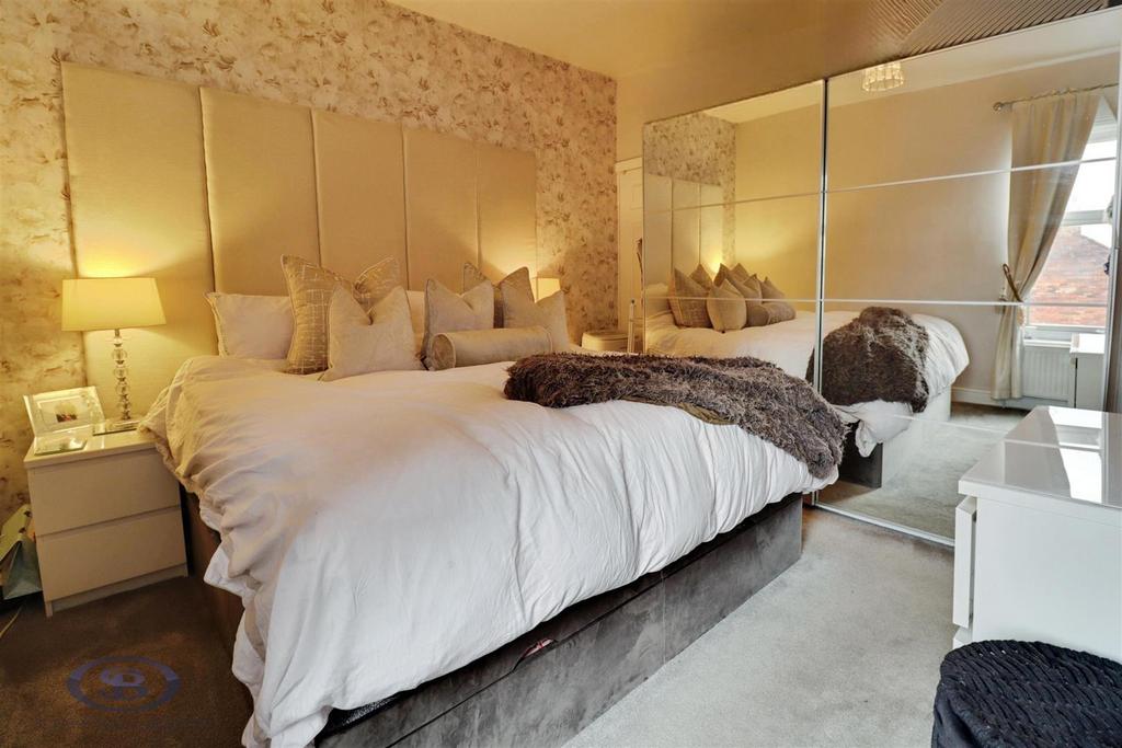 Bedroom .jpg