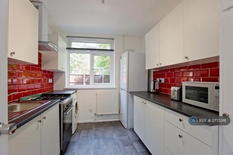 4 bedroom end of terrace house to rent, Mace Street, London, E2