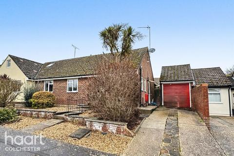 3 bedroom semi-detached bungalow for sale, Turner Close, Wivenhoe