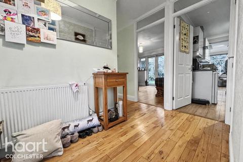 3 bedroom semi-detached bungalow for sale, Turner Close, Wivenhoe