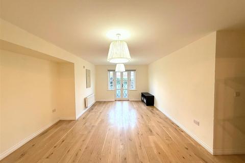 2 bedroom apartment to rent, Marchant Close, Mill Hill, NW7