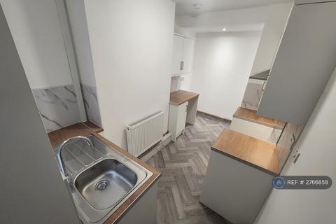 Studio to rent, Bethcar Street, Ebbw Vale, NP23