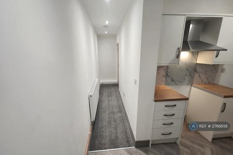 Studio to rent, Bethcar Street, Ebbw Vale, NP23