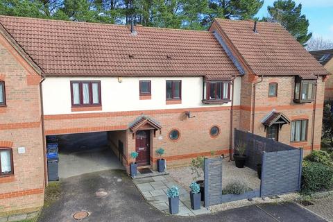 2 bedroom terraced house for sale, Mill Corner, Fleet GU51
