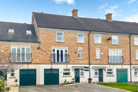 5 bedroom terraced house for sale, Clegg Square, Shenley Lodge, Milton Keynes, MK5