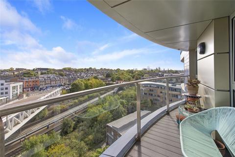 2 bedroom flat for sale, Queensland Road, London N7