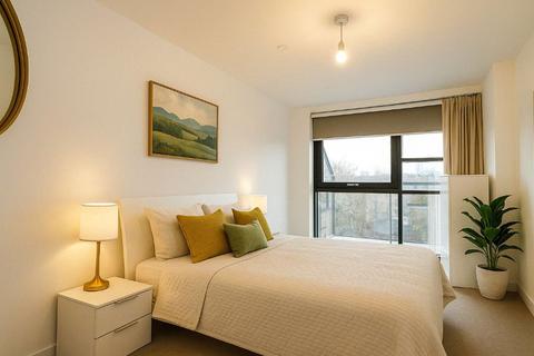 3 bedroom flat for sale, Beechwood Road, London E8
