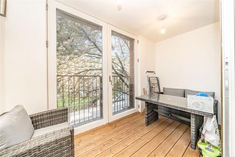 1 bedroom flat for sale, Sterling Way, London N7