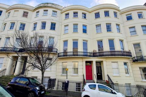 3 bedroom flat for sale, Brunswick Place, Hove