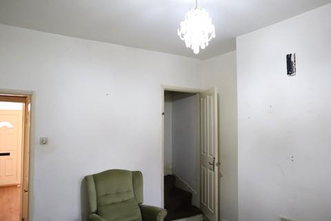 3 bedroom terraced house to rent, Kingston Road, Leicester LE2