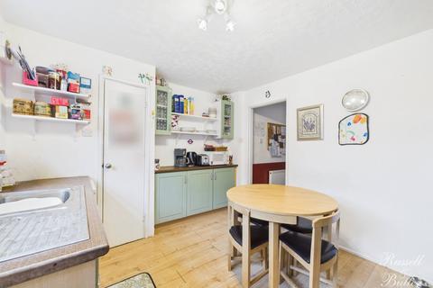 undefined, Sandholme,  Steeple Claydon,  Buckinghamshire,  MK18 2QE, MK18