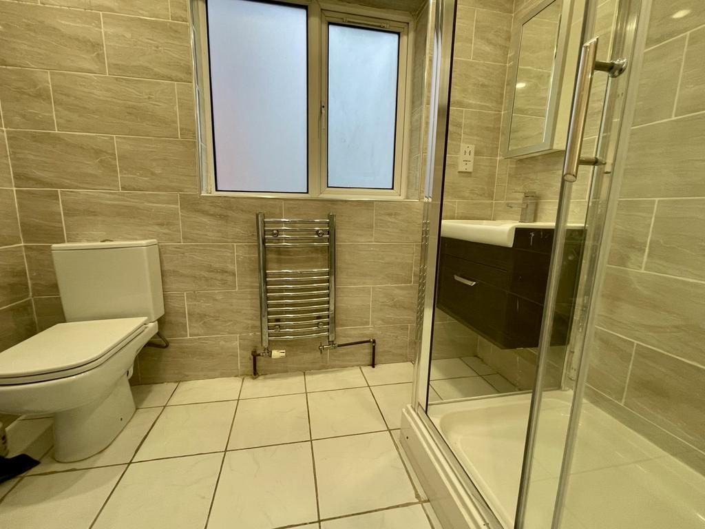 Ensuite Shower Room
