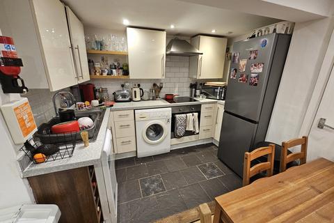 undefined, John Street, Hyde Park, Leeds