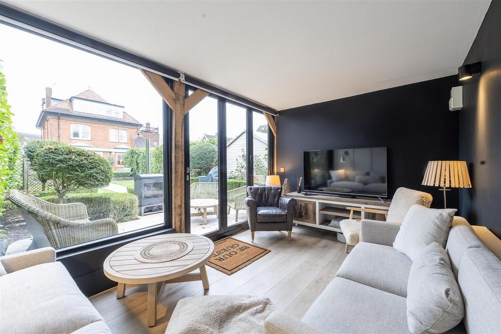 24-hollybush-lane-37.jpg