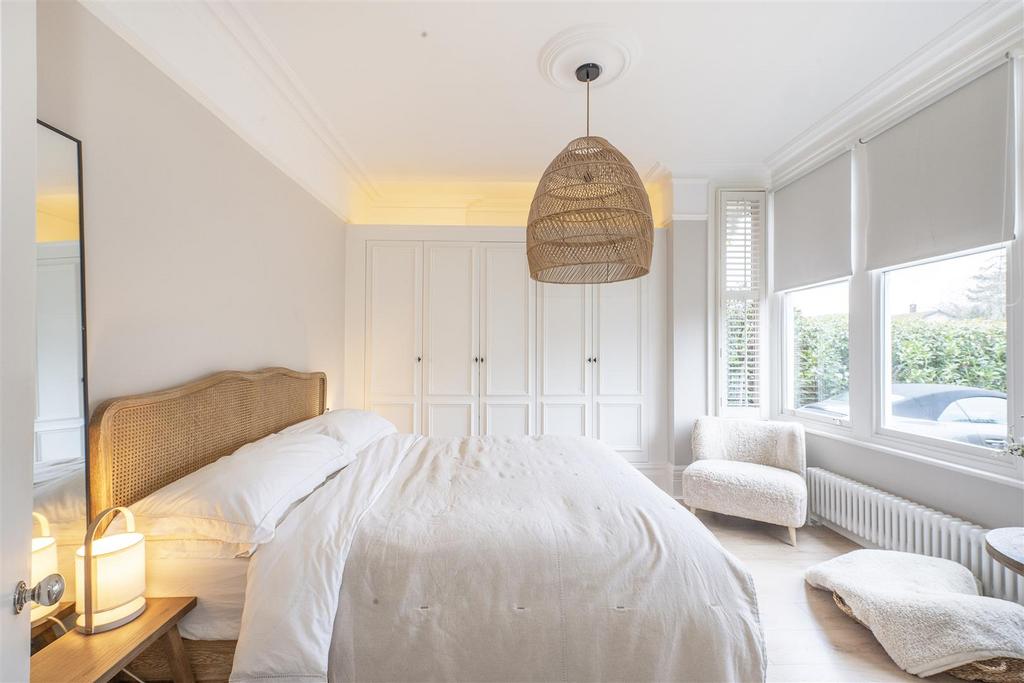 24-hollybush-lane-01.jpg