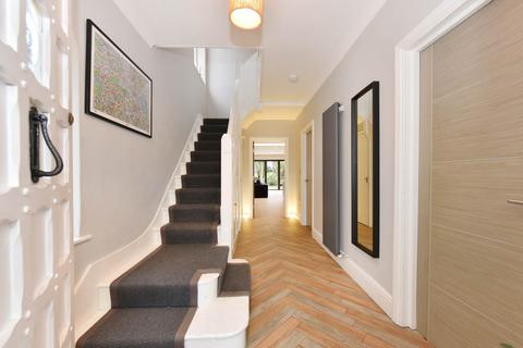 undefined, Delamere Road, London