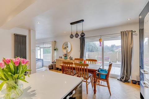 undefined, Malt House, Dinas Powys, The Vale Of Glamorgan. CF64 4DQ