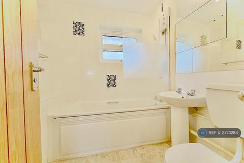2 bedroom maisonette to rent, Lincoln Court, Southampton, SO15