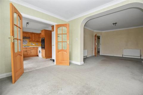 3 bedroom bungalow for sale, Keswick Road, Bexleyheath, DA7