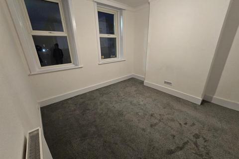 2 bedroom apartment to rent, Christchurch Road, Bournemouth