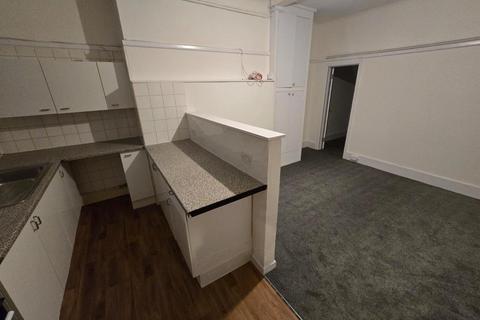 2 bedroom apartment to rent, Christchurch Road, Bournemouth
