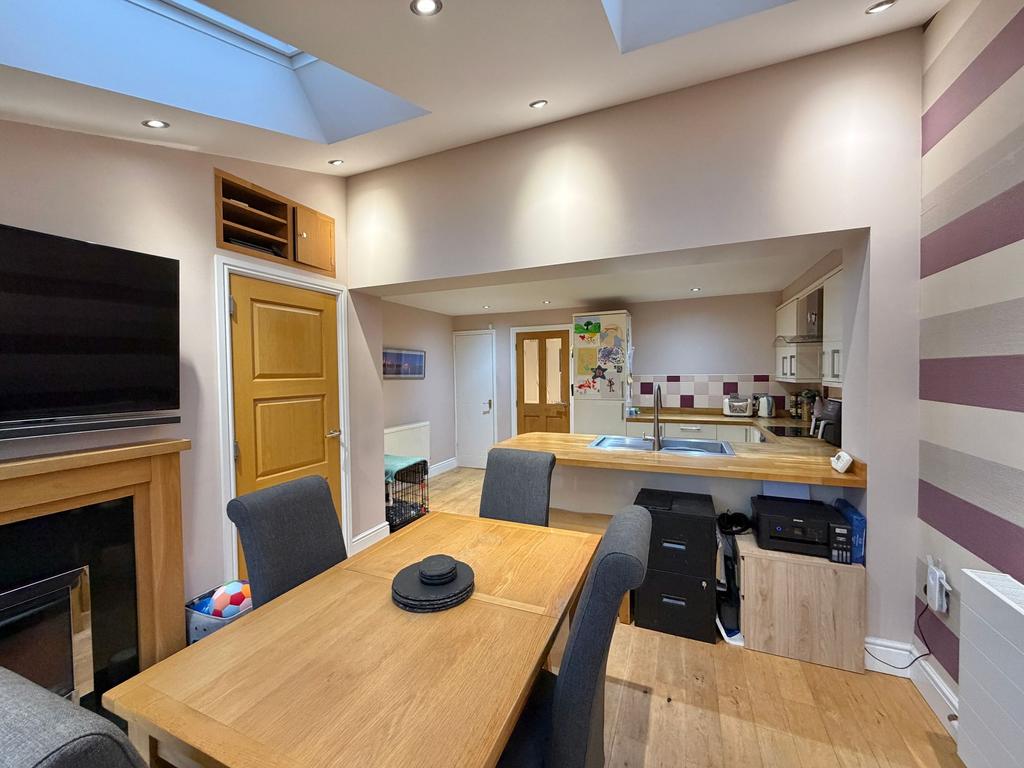 Dining Kitchen