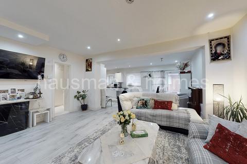 Pennine Drive, NW2
