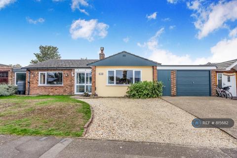 undefined, Saffron Close, Earley, Reading, RG6