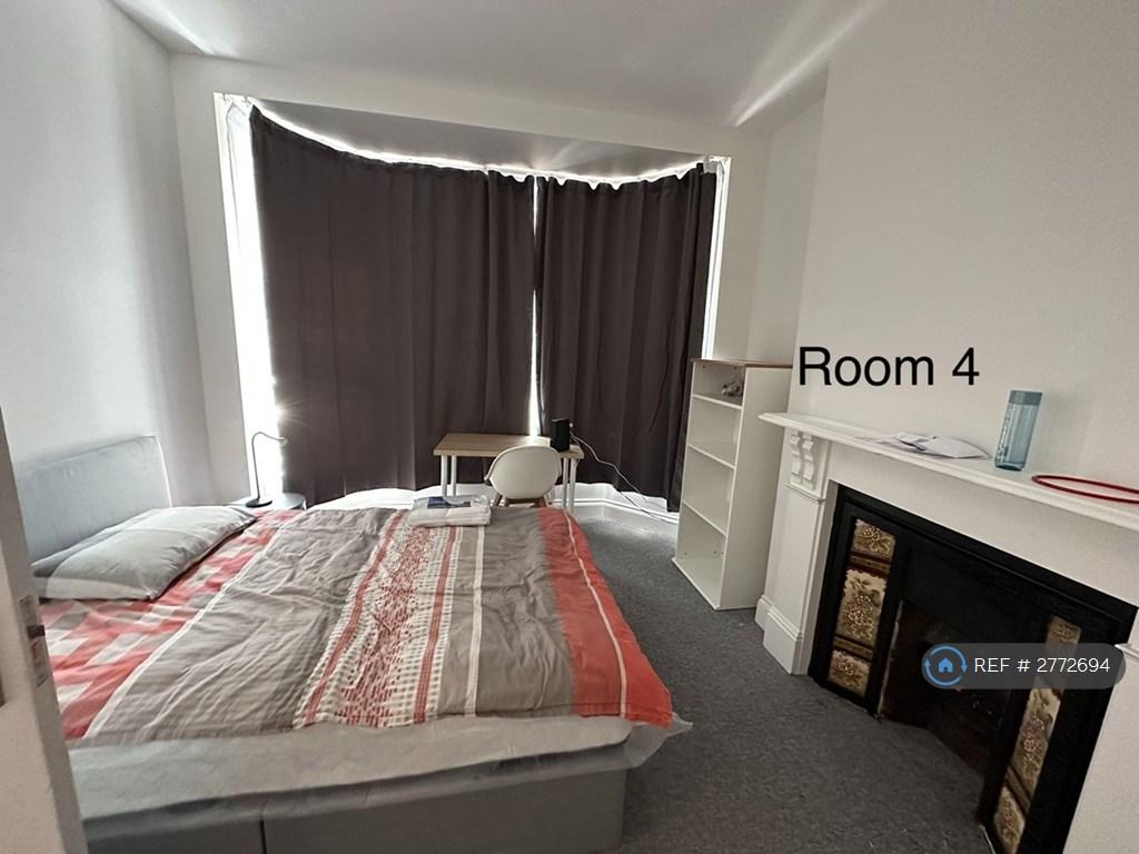 Room 4