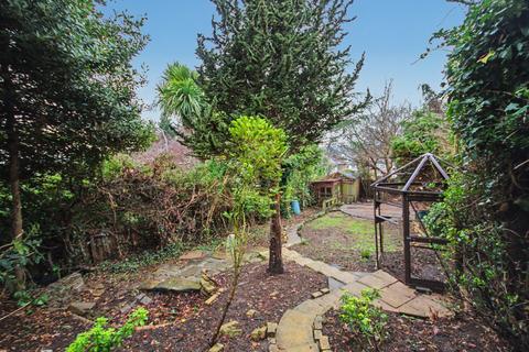 6 bedroom semi-detached house for sale, Woodcroft Avenue, Stanmore, Middlesex HA7