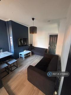 4 bedroom terraced house to rent, Haydn Avenue, Manchester, M14
