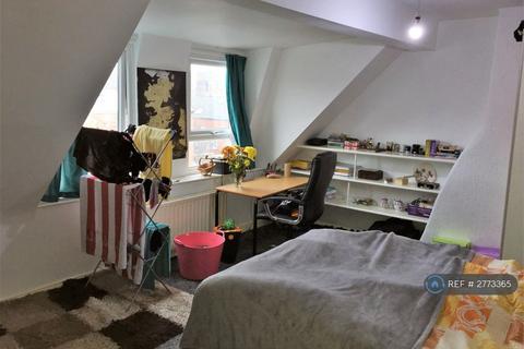 undefined, Holberry Close, Sheffield, S10